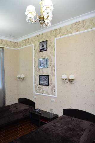 Гостиница Грезы Омск Стандартный двухместный номер с 2 отдельными кроватями-1