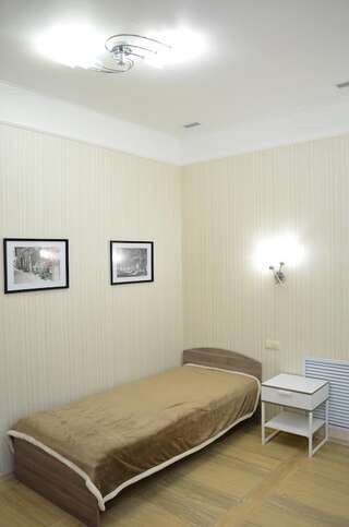 Гостиница Грезы Омск Стандартный двухместный номер с 2 отдельными кроватями-5